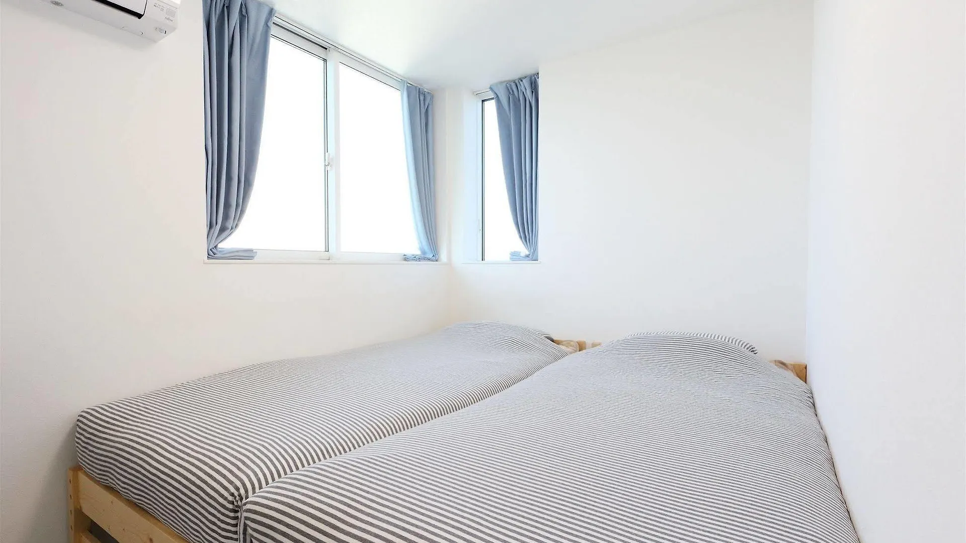 Shonan-Enoshima Seaside Guest House - Hostel Fujisawa 2*,